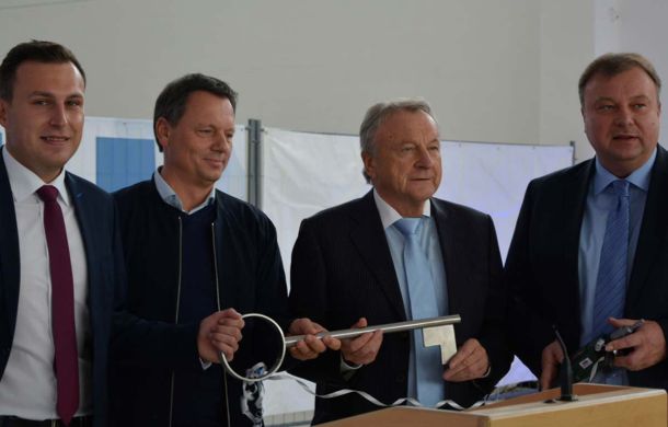 Fachmarktzentrum in der Graflinger Straße wird eröffnet